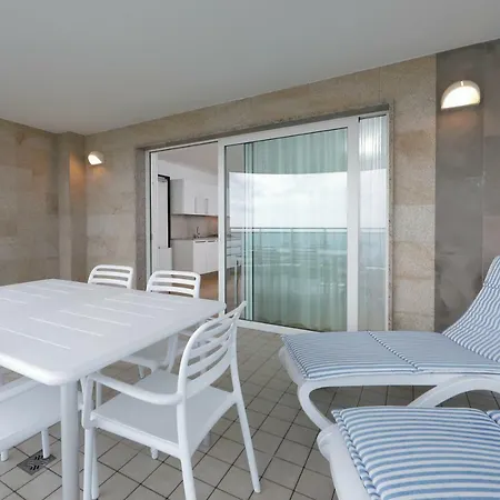 Skyresidence 公寓 *