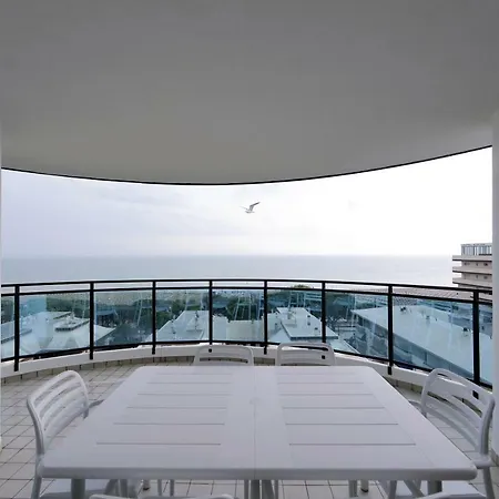 Skyresidence Apartment *